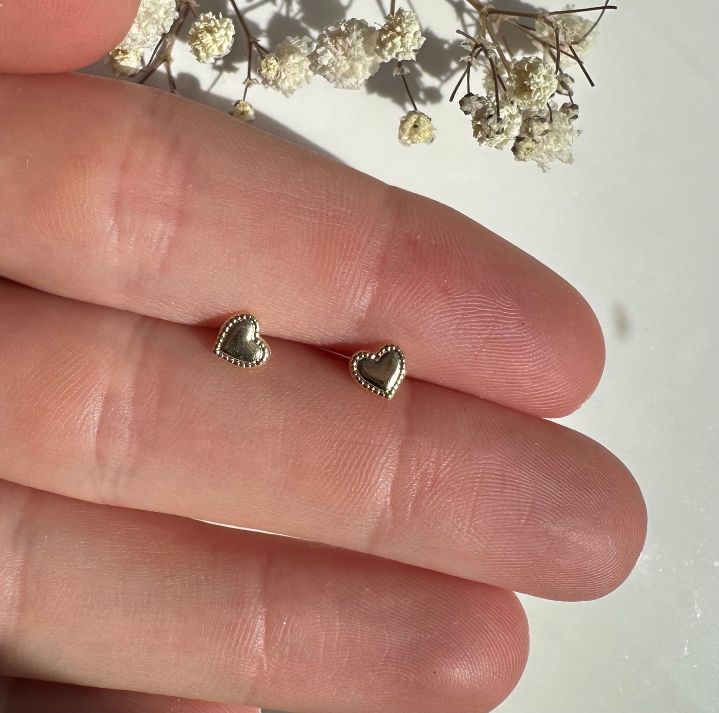 Dainty Border Heart Studs